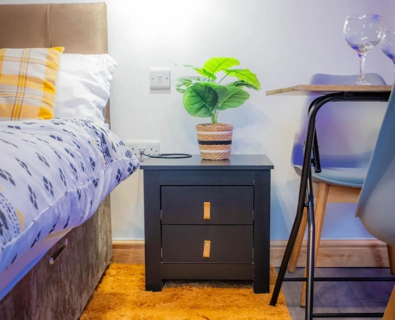 לידס Renovated Studio - Free Parking - Great Location